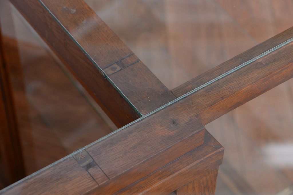 アンティーク家具　和製アンティーク　曲げガラスの古い木製ショーケース