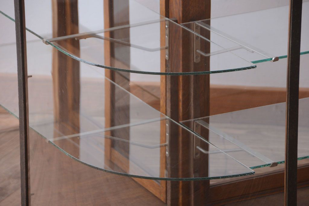 アンティーク家具　和製アンティーク　曲げガラスの古い木製ショーケース