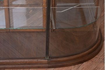 アンティーク家具　和製アンティーク　曲げガラスの古い木製ショーケース