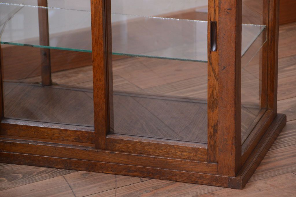 アンティーク家具　和製アンティーク　曲げガラスの古い木製ショーケース
