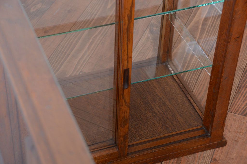 アンティーク家具　和製アンティーク　曲げガラスの古い木製ショーケース