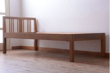 レトロ家具　昭和期　古い木のレトロなベッドフレーム(2)