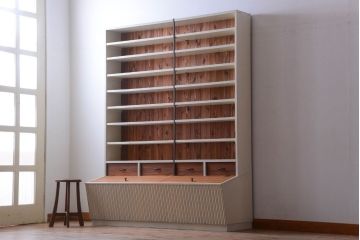 アンティーク家具　アンティーク　店舗什器におすすめ!大きなペイント陳列棚(収納棚)(1)