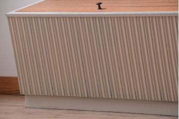 アンティーク家具　アンティーク　店舗什器におすすめ!大きなペイント陳列棚(収納棚)(1)