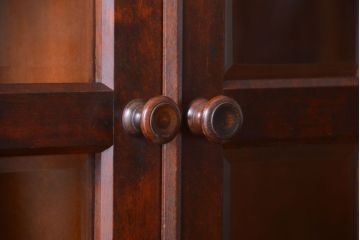 中古　北海道民芸家具　大きな食器棚(カップボード)