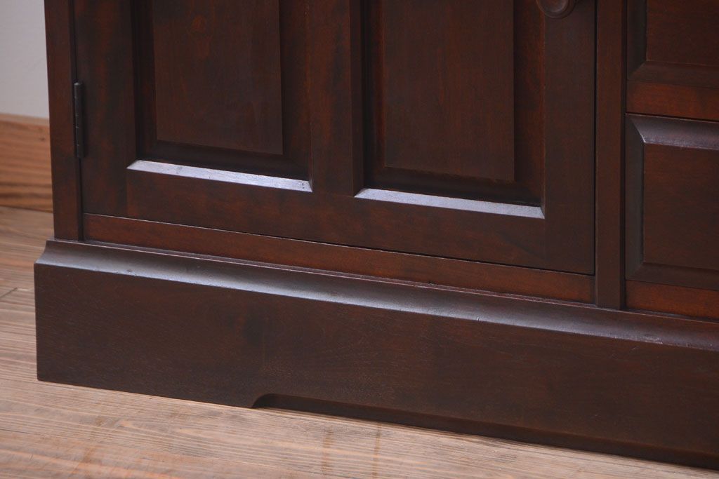 中古　北海道民芸家具　大きな食器棚(カップボード)