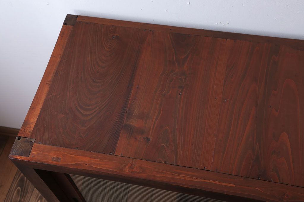 アンティーク家具　和製アンティーク　モールガラス入り!古い木製のシンプルな収納棚