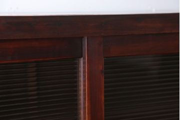 アンティーク家具　和製アンティーク　モールガラス入り!古い木製のシンプルな収納棚