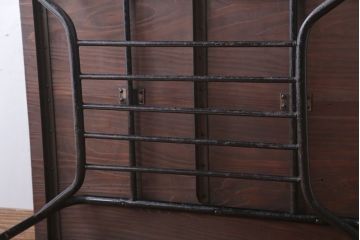 アンティーク家具　アンティーク　天板無垢板の鉄脚テーブル(机・デスク)