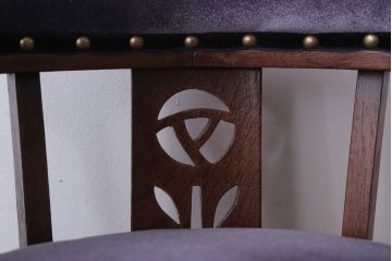 アンティーク家具　大正ロマン　透かし彫り　モダンで小ぶりなアンティーク回転椅子