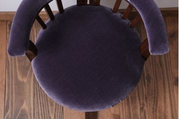 アンティーク家具　大正ロマン　透かし彫り　モダンで小ぶりなアンティーク回転椅子