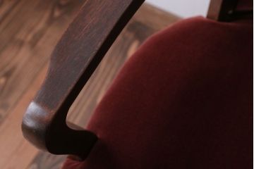 アンティーク家具　和製アンティーク　古い木製のアーム付き回転椅子