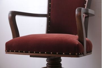 アンティーク家具　和製アンティーク　古い木製のアーム付き回転椅子