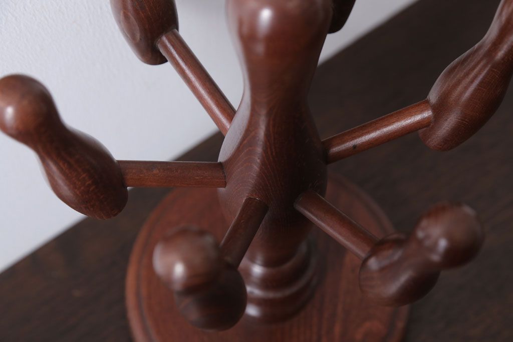 アンティーク雑貨　ビンテージ　古い木のレトロなスリッパラック