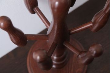 アンティーク雑貨　ビンテージ　古い木のレトロなスリッパラック