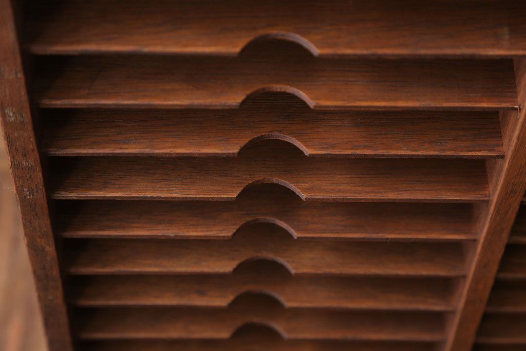 レトロ家具　昭和レトロ　古い木の小ぶりなアンティーク書類ケース(カルテケース)