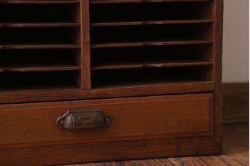レトロ家具　昭和レトロ　古い木の小ぶりなアンティーク書類ケース(カルテケース)