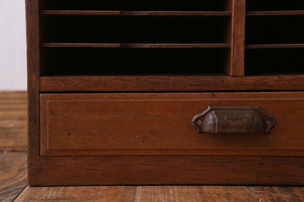 レトロ家具　昭和レトロ　古い木の小ぶりなアンティーク書類ケース(カルテケース)