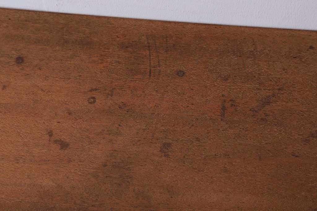 アンティーク家具　アンティーク　古い木のシンプルなサイドテーブル