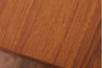 アンティーク家具　アンティーク　シンプルな古い木の片袖机(デスク)