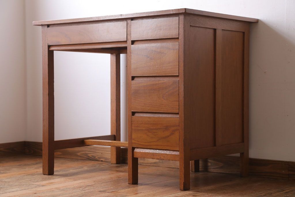 アンティーク家具　アンティーク　シンプルな古い木の片袖机(デスク)