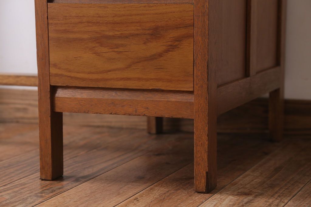 アンティーク家具　アンティーク　シンプルな古い木の片袖机(デスク)