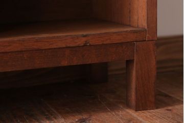 アンティーク家具　アンティーク　古い木製の脚付き階段型マス目棚(収納棚、飾り棚)