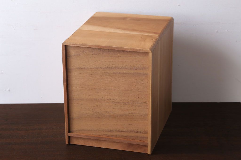 アンティーク家具　和製アンティーク　ネームプレート付き!小さな小引き出し