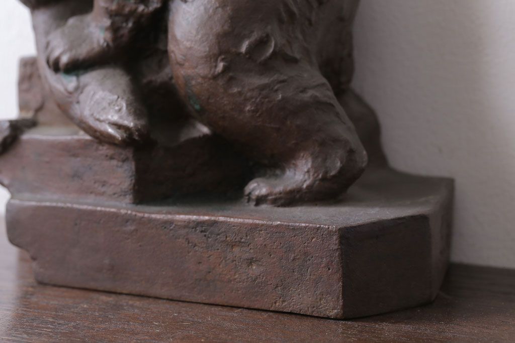 アンティーク雑貨　古民具・骨董 在銘　熊　ブロンズ像(置物・彫刻)