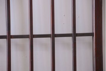 アンティーク　古い木製のレトロなガラス戸2枚セット