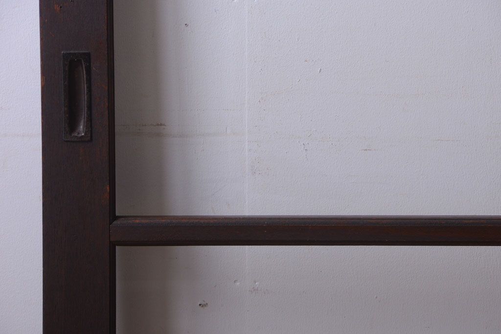 和製アンティーク　古い木製のシンプルな引き戸