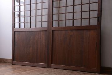 古民具・骨董　古い木のアンティーク升目格子ガラス戸