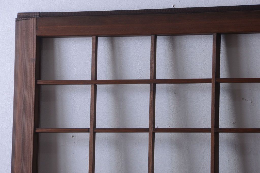 古民具・骨董　古い木のアンティーク升目格子ガラス戸