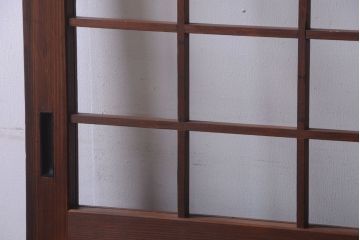 古民具・骨董　古い木のアンティーク升目格子ガラス戸