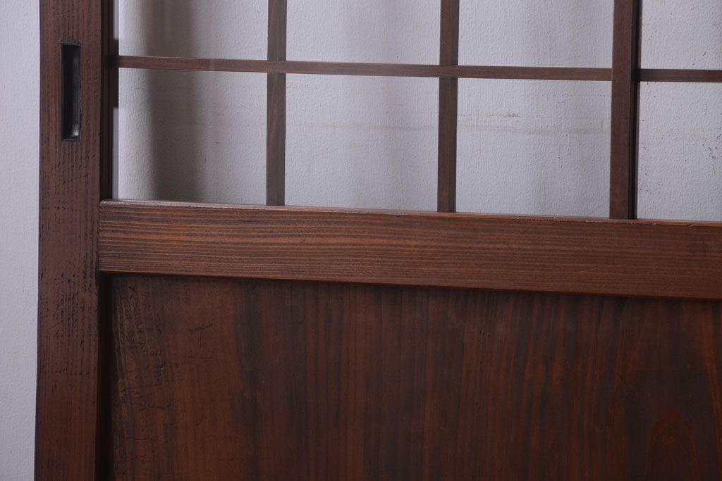 古民具・骨董　古い木のアンティーク升目格子ガラス戸