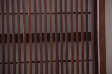 古民具・骨董　腰板欅材!アンティーク格子戸2枚セット