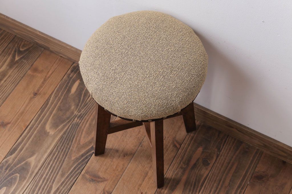 レトロ家具　和製アンティーク　古い木のレトロなクッション座面スツール(2)