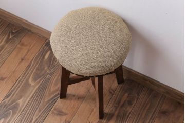 レトロ家具　和製アンティーク　古い木のレトロなクッション座面スツール(2)