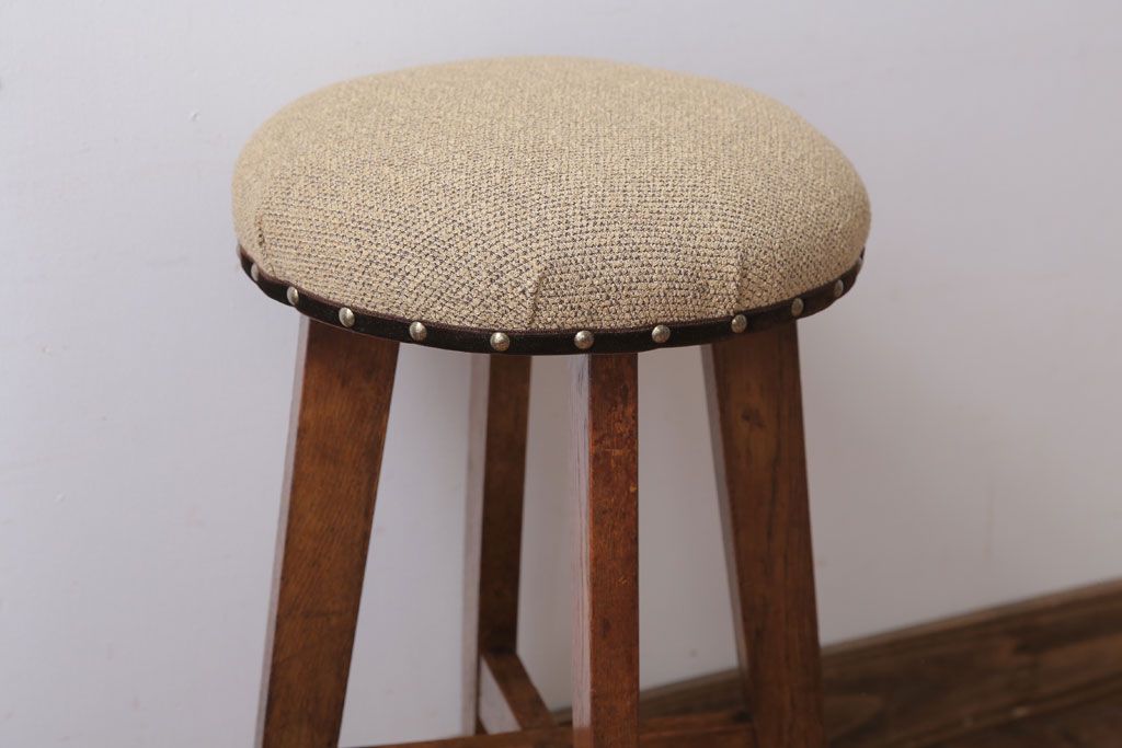 レトロ家具　和製アンティーク　古い木のレトロなクッション座面スツール(2)