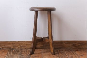 アンティーク家具　アンティーク　古い木のシンプルな丸スツール(1)