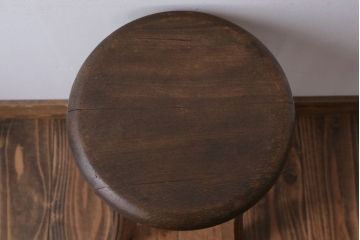 アンティーク家具　アンティーク　古い木のシンプルな丸スツール(1)