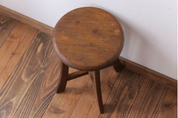 アンティーク家具　アンティーク　古い木のシンプルな丸スツール(2)