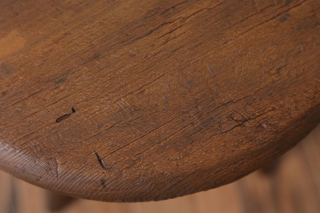 アンティーク家具　アンティーク　古い木のシンプルな丸スツール(2)