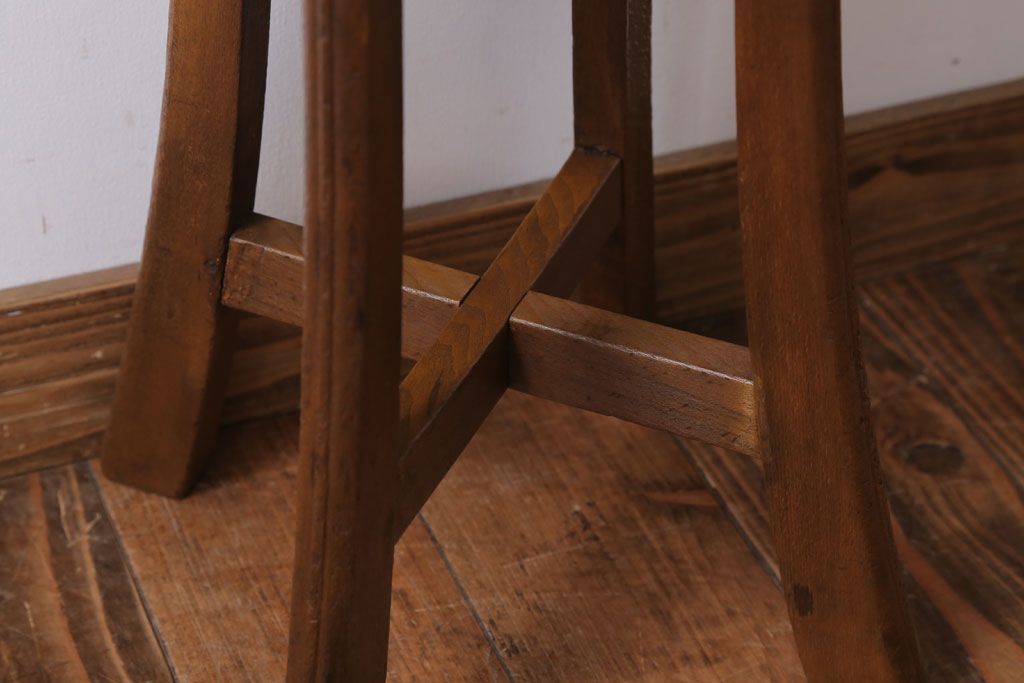 アンティーク家具　アンティーク　古い木のシンプルな丸スツール(2)