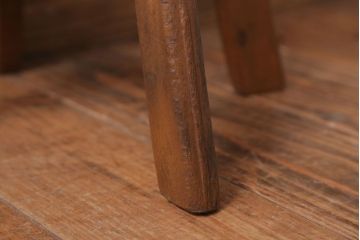 アンティーク家具　アンティーク　古い木のシンプルな丸スツール(2)