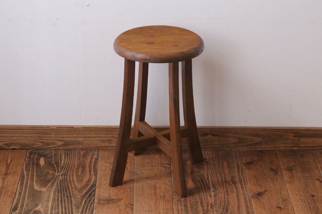 アンティーク家具　アンティーク　古い木のシンプルな丸スツール(2)