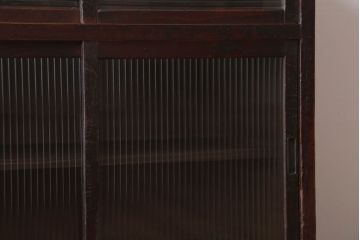 アンティーク家具　和製アンティーク　モールガラス引き戸の木製収納棚