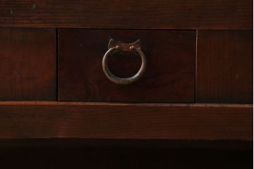 アンティーク家具　古民具・骨董　横桟引き戸のアンティーク脚付き水屋箪笥(収納棚)