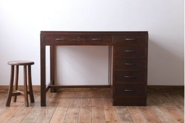 レトロ家具　昭和レトロ　古い木のシンプルなアンティーク片袖机(デスク)