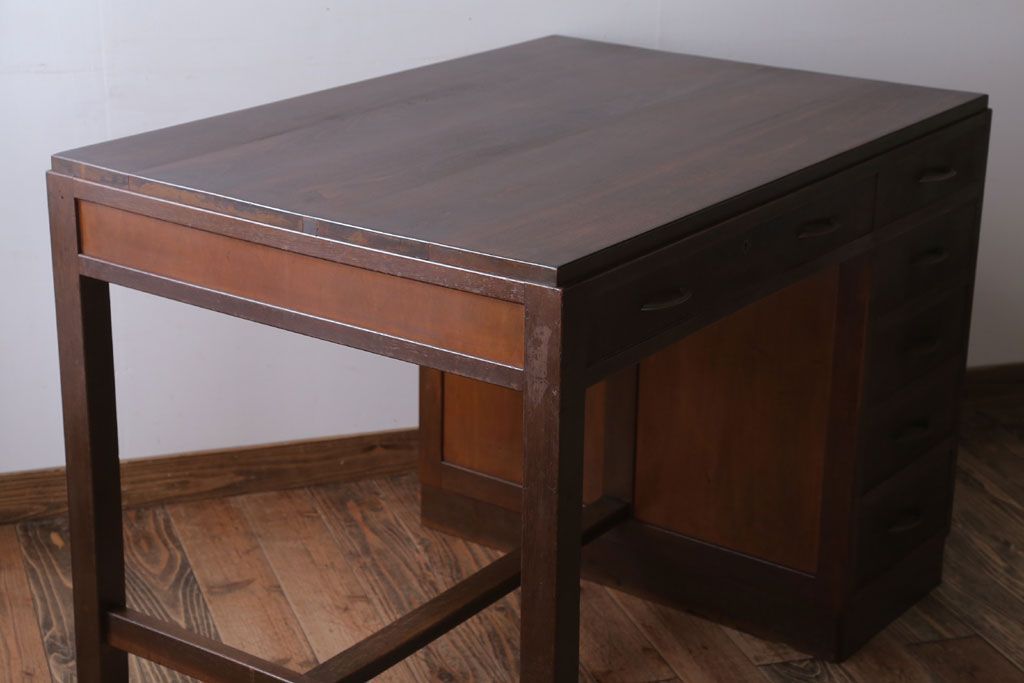 レトロ家具　昭和レトロ　古い木のシンプルなアンティーク片袖机(デスク)